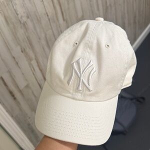 White NY Logo Cap